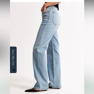 Abercrombie & Fitch 90s Relaxed Jean